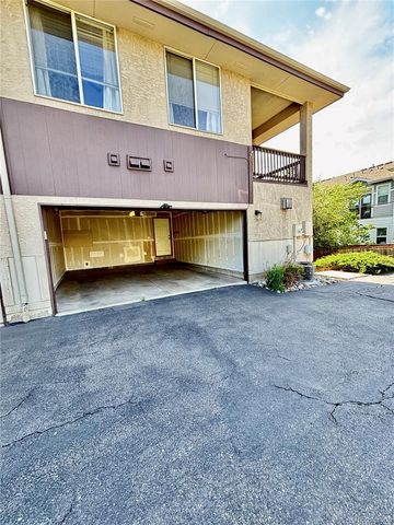 10640 W 12th Lane D, Lakewood, CO 80215
