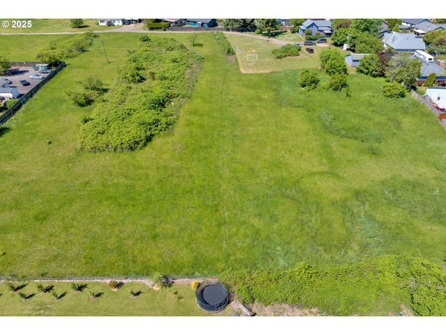 1133 IRVINGTON Dr, Eugene, OR 97404