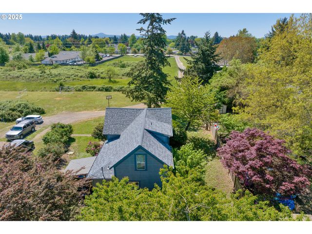 1133 IRVINGTON Dr, Eugene, OR 97404