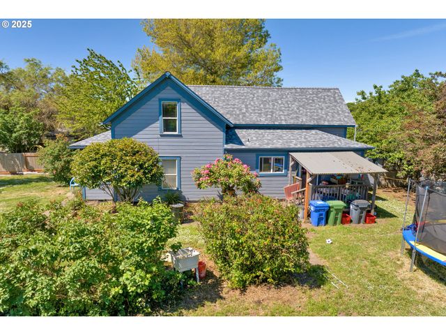 1133 IRVINGTON Dr, Eugene, OR 97404