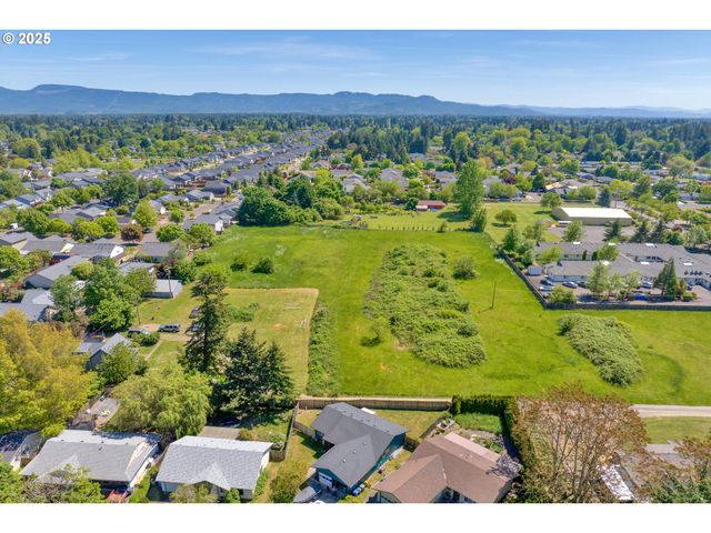 1133 IRVINGTON Dr, Eugene, OR 97404