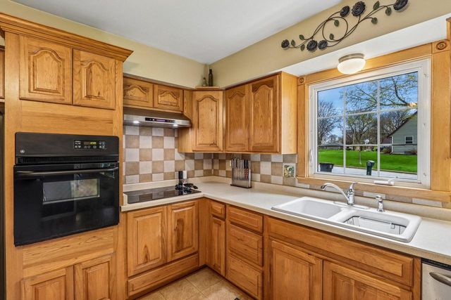 2115 119th STREET, Wauwatosa, WI 53226