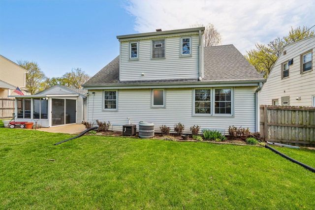 2115 119th STREET, Wauwatosa, WI 53226