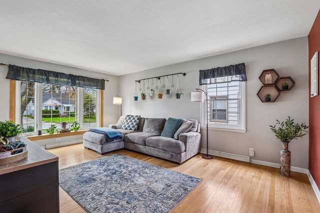 2115 119th STREET, Wauwatosa, WI 53226