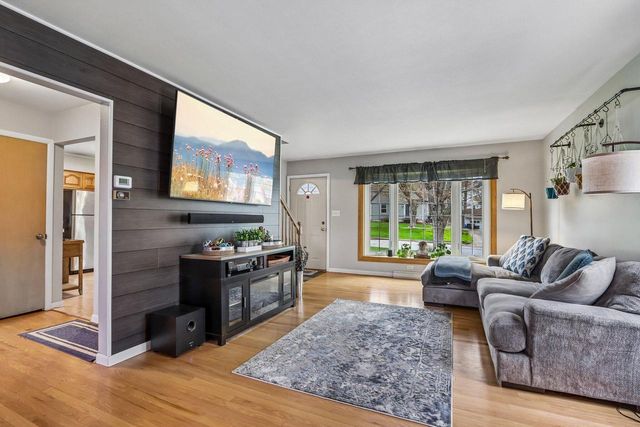 2115 119th STREET, Wauwatosa, WI 53226