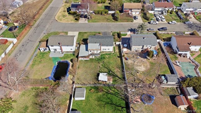 106 Bergold Street, Brentwood, NY 11717