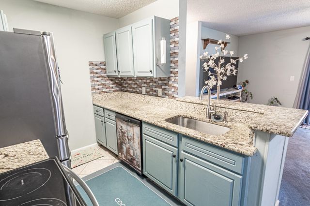 8845 Chandler Dr Apt E, Surfside Beach, SC 29575