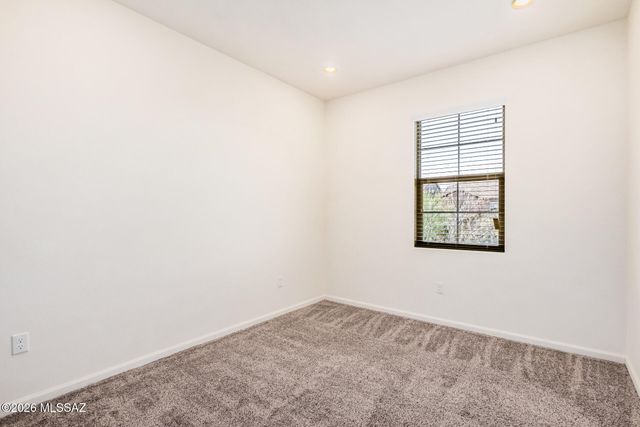 17321 S Nicholas Falls Drive, Vail, AZ 85641