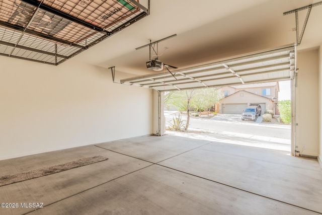 17321 S Nicholas Falls Drive, Vail, AZ 85641