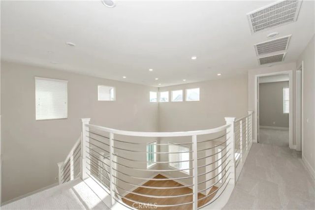 61 Einstein, Irvine, CA 92618