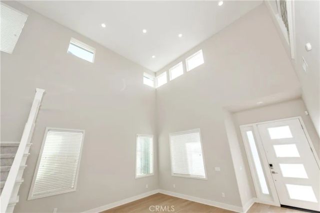 61 Einstein, Irvine, CA 92618