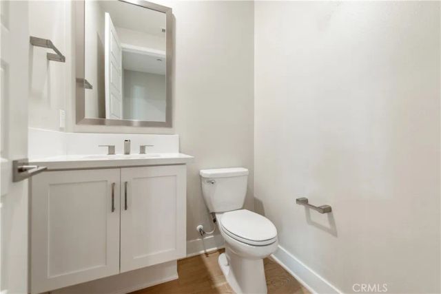 61 Einstein, Irvine, CA 92618