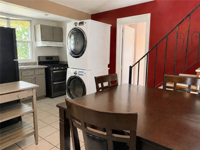 62 De Pinedo Street, Providence, RI 02904