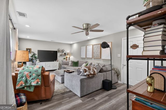 7280 Valley Drive, Winston, GA 30187