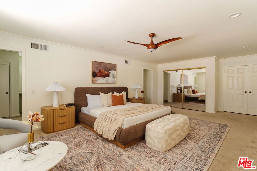 Image 26 of property listing at 9747 Babbitt Avenue, Northridge, CA 91325