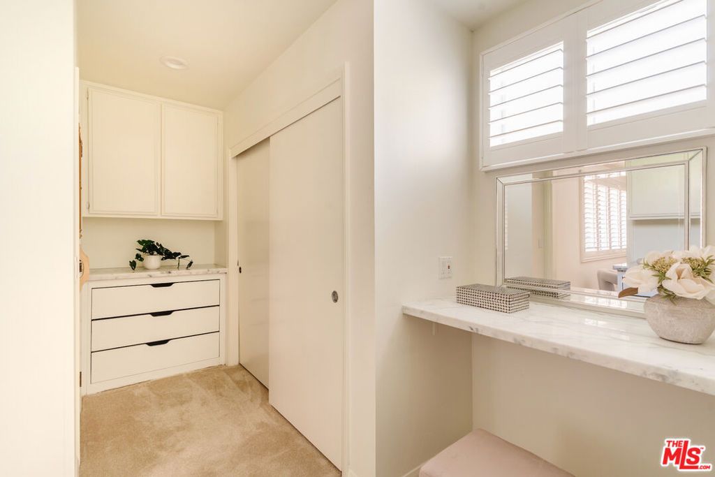 Image 32 of property listing at 9747 Babbitt Avenue, Northridge, CA 91325