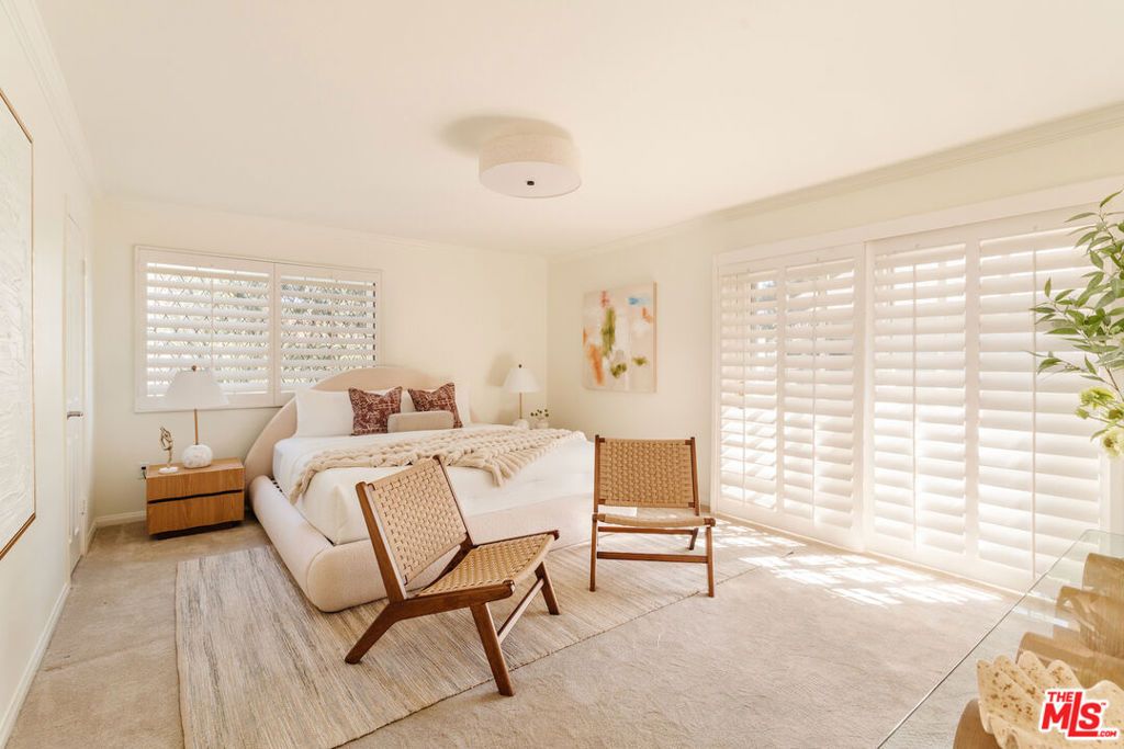 Image 35 of property listing at 9747 Babbitt Avenue, Northridge, CA 91325