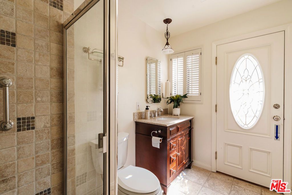 Image 49 of property listing at 9747 Babbitt Avenue, Northridge, CA 91325