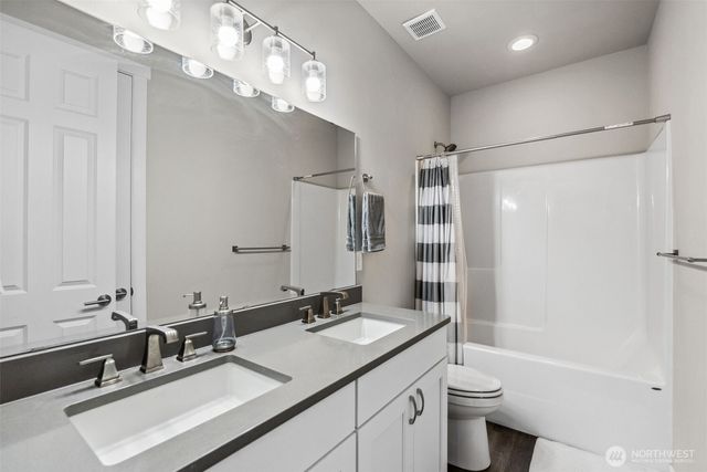9844 Prospect Place, Gig Harbor, WA 98332