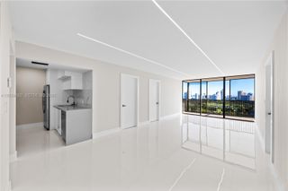 20379 W Country Club Drive 1938, Aventura, FL 33180