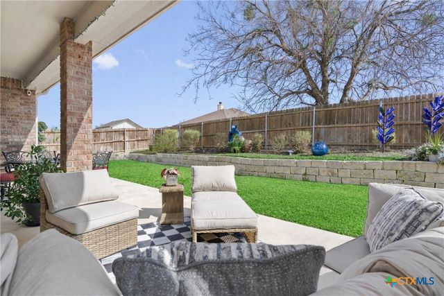 416 Western Sky Trail, Jarrell, TX 76537