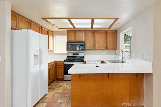 40511 Via Amapola, Murrieta, CA 92562