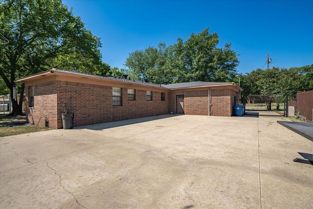 2908 Lynell Drive, Seagoville, TX 75159