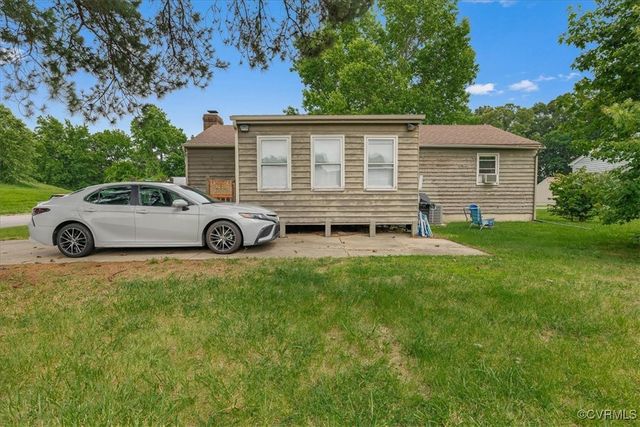 2560 Pin Oak Ct, Colonial Heights, VA 23834