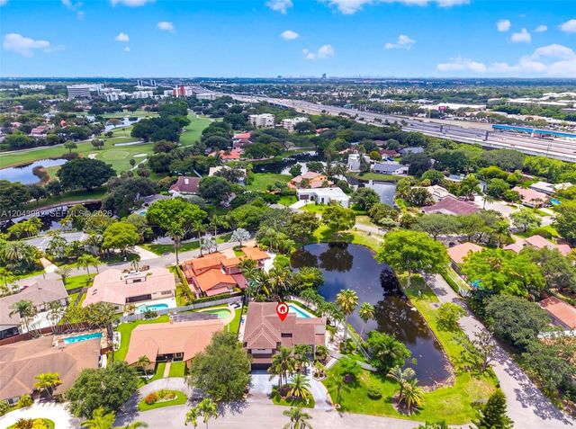 962 SW 93rd Ter, Plantation, FL 33324
