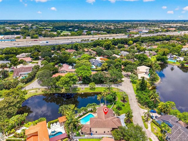 962 SW 93rd Ter, Plantation, FL 33324