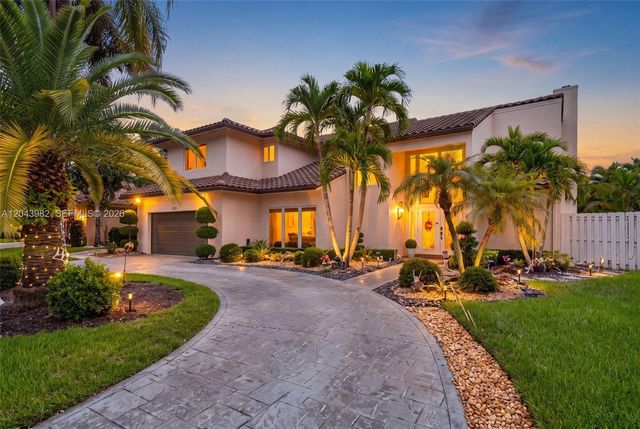 962 SW 93rd Ter, Plantation, FL 33324
