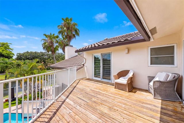 962 SW 93rd Ter, Plantation, FL 33324