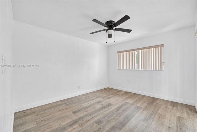 962 SW 93rd Ter, Plantation, FL 33324