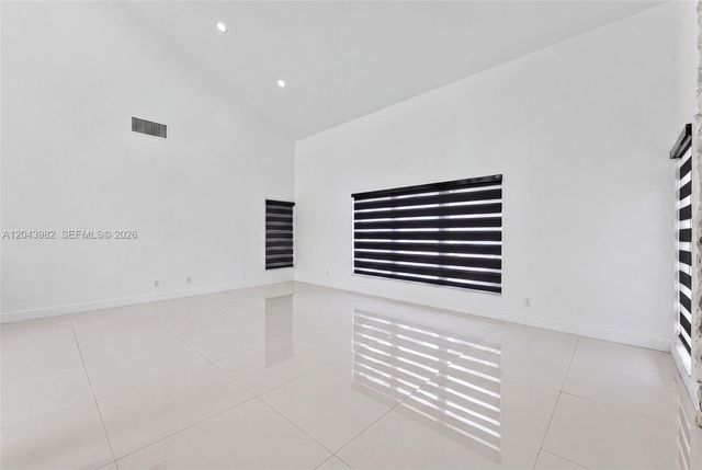 962 SW 93rd Ter, Plantation, FL 33324