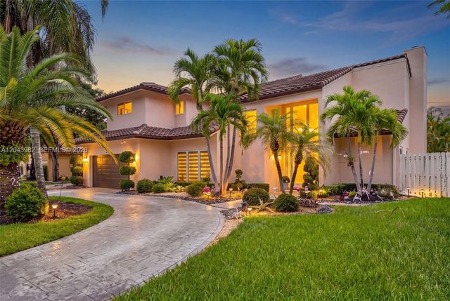 962 SW 93rd Ter, Plantation, FL 33324