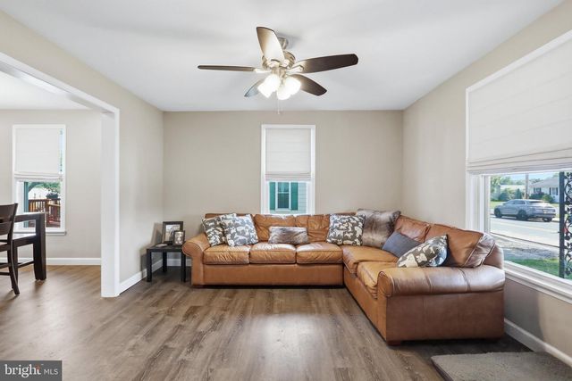 552 N ALLISON ST, Greencastle, PA 17225