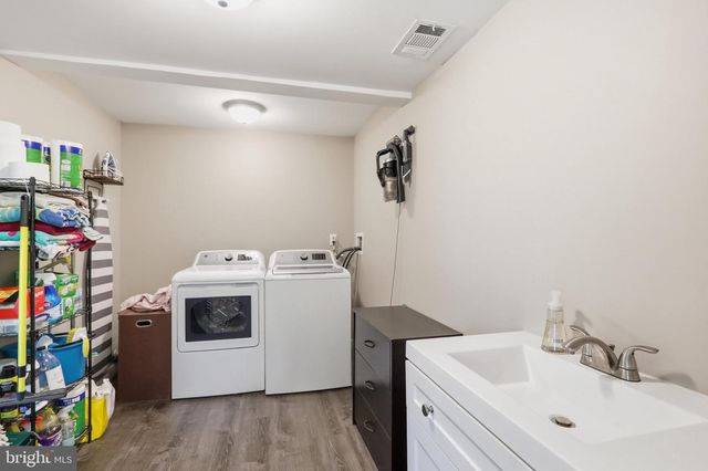 552 N ALLISON ST, Greencastle, PA 17225