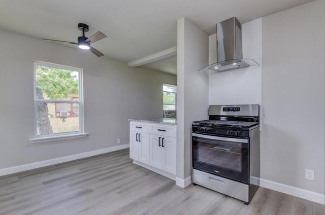 1109 13th Street N, Texas City, TX 77590