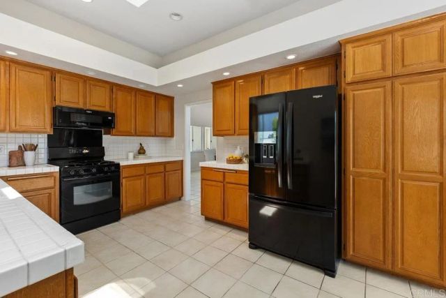 1562 Hermosita Drive, San Marcos, CA 92078