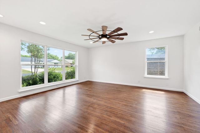 2632 Materhorn Drive, Dallas, TX 75228