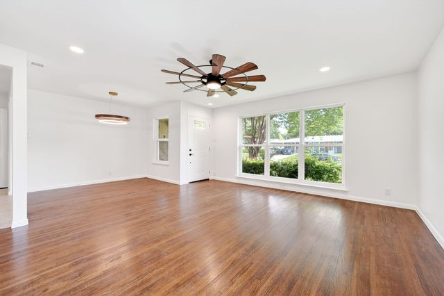 2632 Materhorn Drive, Dallas, TX 75228