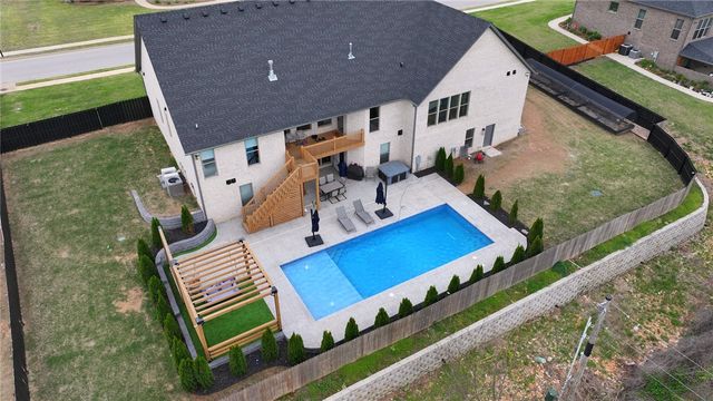 1520 Elm Ridge Drive, Elm Springs, AR 72762