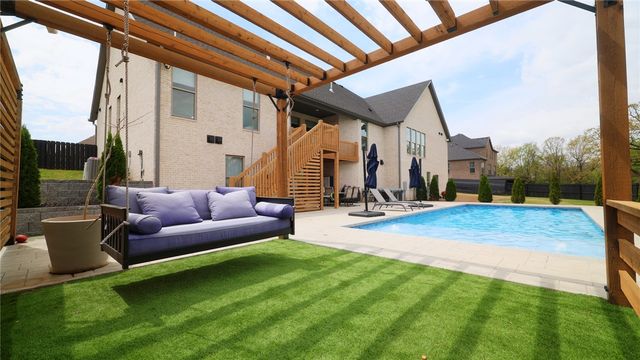 1520 Elm Ridge Drive, Elm Springs, AR 72762
