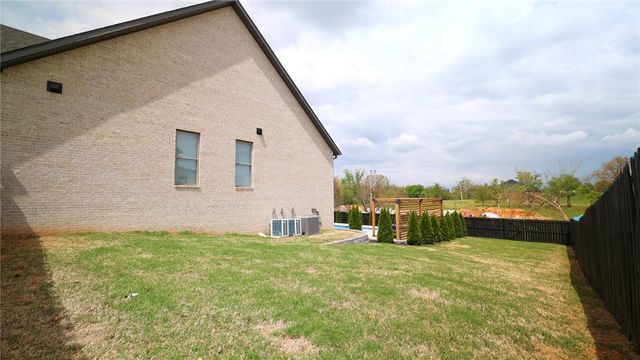 1520 Elm Ridge Drive, Elm Springs, AR 72762