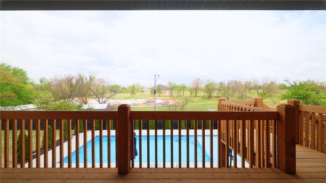 1520 Elm Ridge Drive, Elm Springs, AR 72762