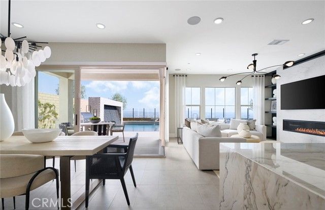 11808 Canoga Avenue, Chatsworth (los Angeles), CA 91311