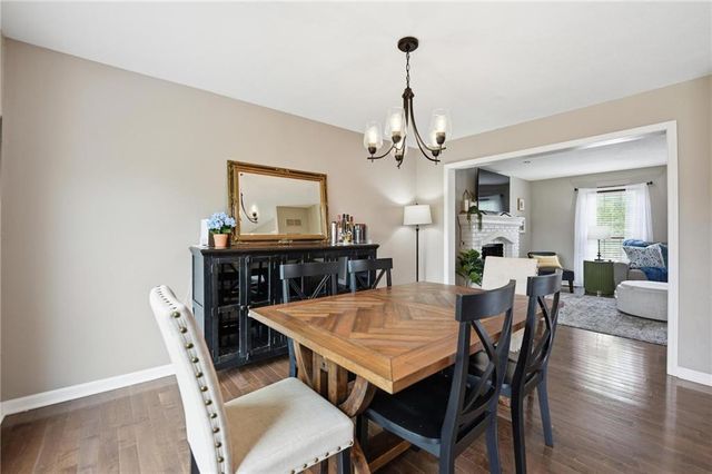 15107 W 83rd Terrace, Lenexa, KS 66219