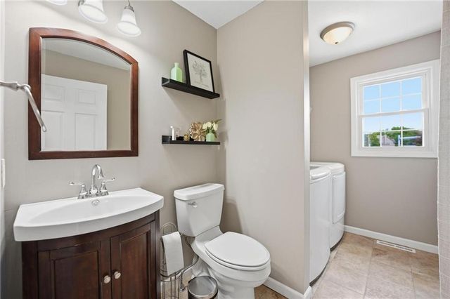 15107 W 83rd Terrace, Lenexa, KS 66219