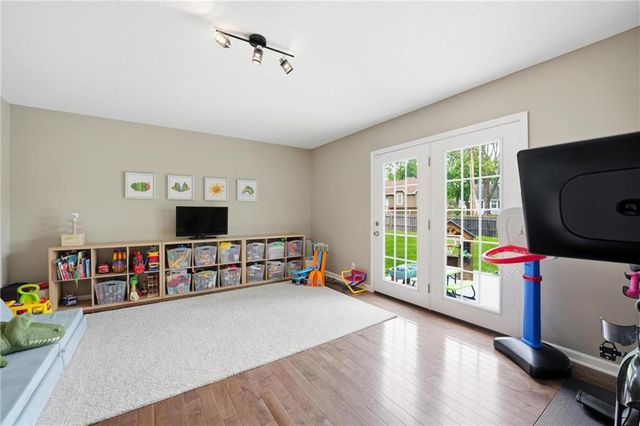 15107 W 83rd Terrace, Lenexa, KS 66219