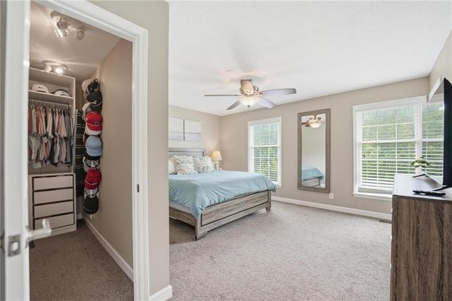 15107 W 83rd Terrace, Lenexa, KS 66219
